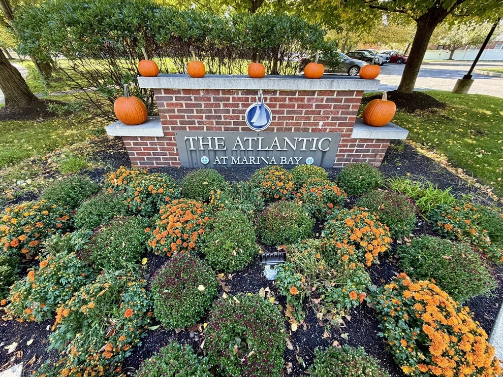 Unit for sale at 10 Seaport Dr, Quincy, MA 02171