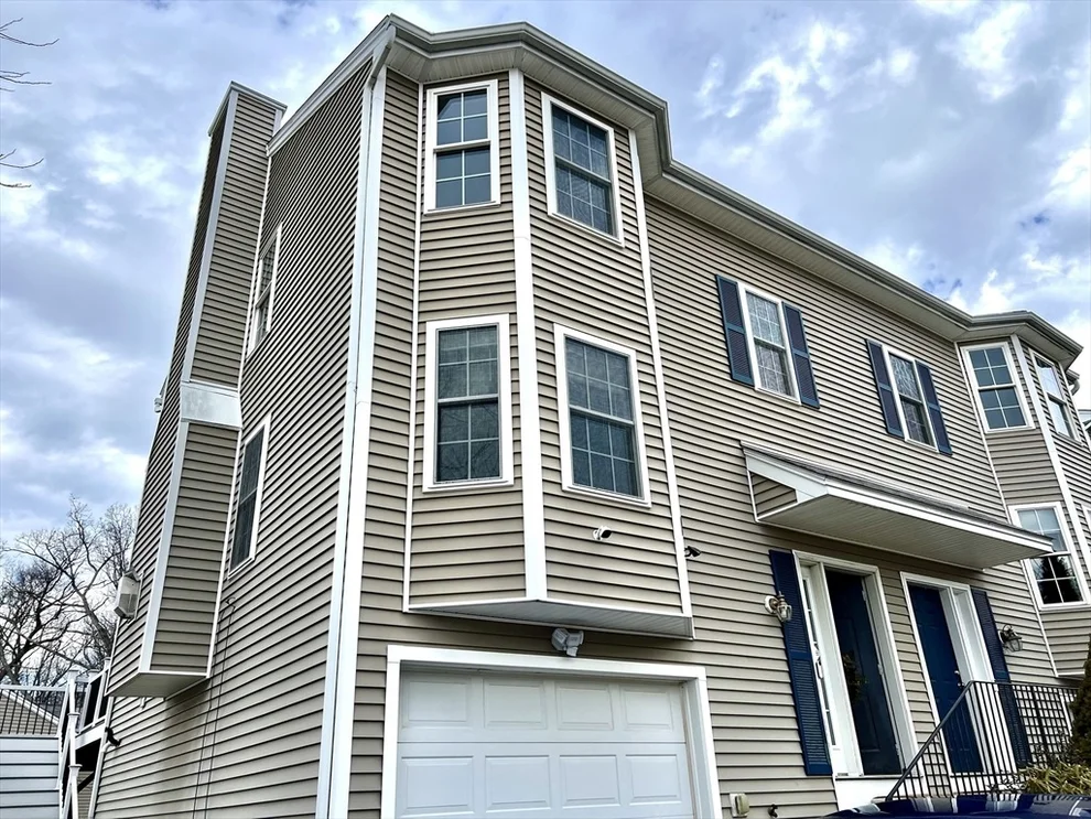 Unit for sale at 59 Sophia, Worcester, MA 01607