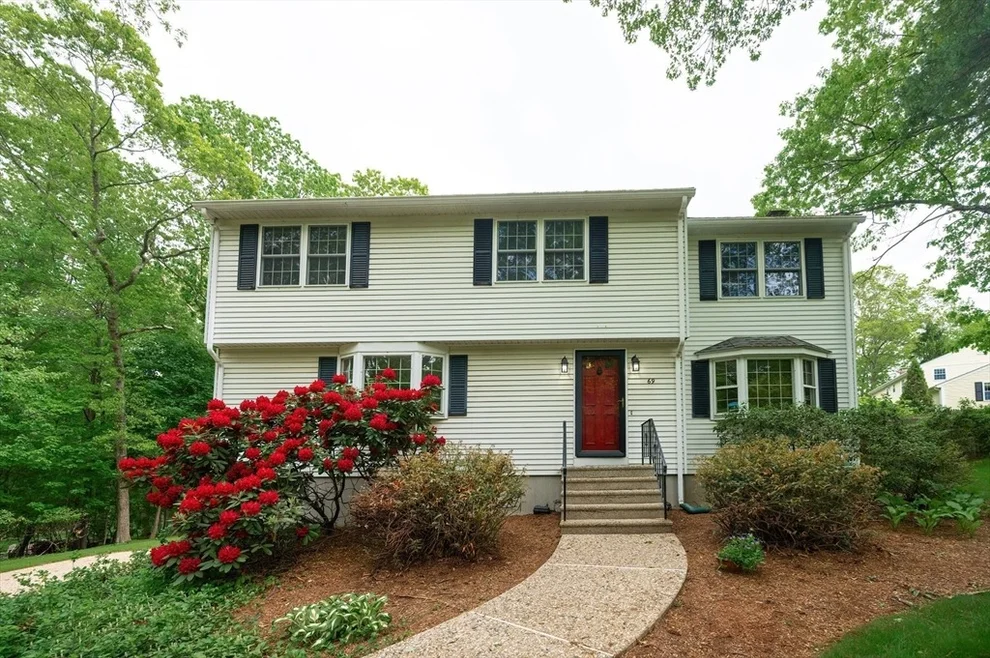 Unit for sale at 69 Stonybrook Dr, Holliston, MA 01746