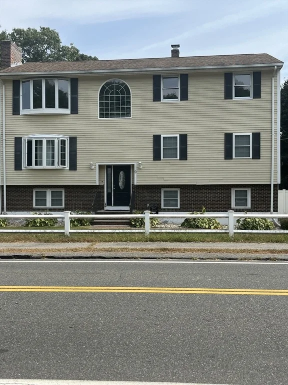 Unit for sale at 9 Parker St, Wilmington, MA 01887