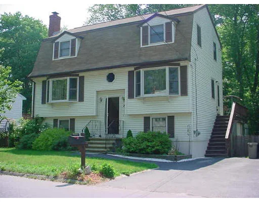 Unit for sale at 7 Pinedale Ave, Billerica, MA 01821