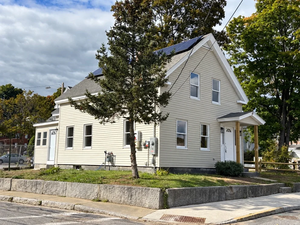Unit for sale at 40 Snow St, Fitchburg, MA 01420