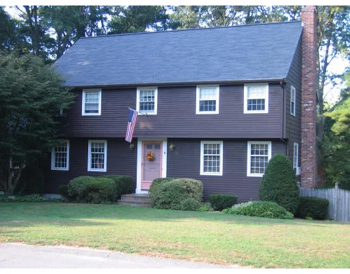 Unit for sale at 6 Juniper Circle, Walpole, MA 02081
