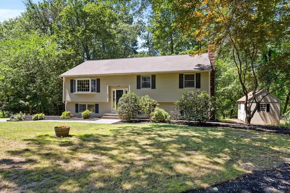 Unit for sale at 4 Revolutionary Road, Acton, MA 01720