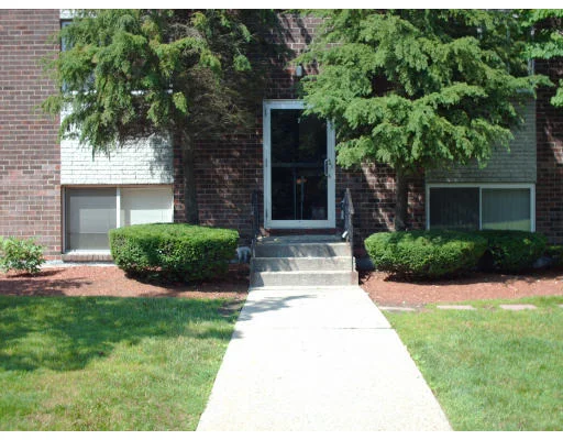 Unit for sale at 7 Weld St, Framingham, MA 01702