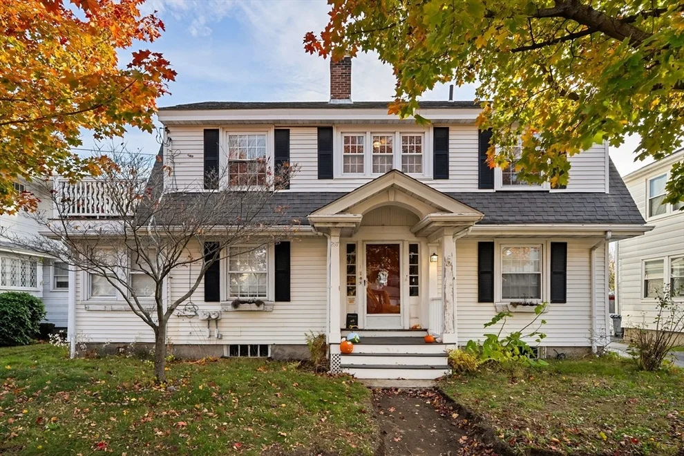Unit for sale at 297 Billings St., Quincy, MA 02171