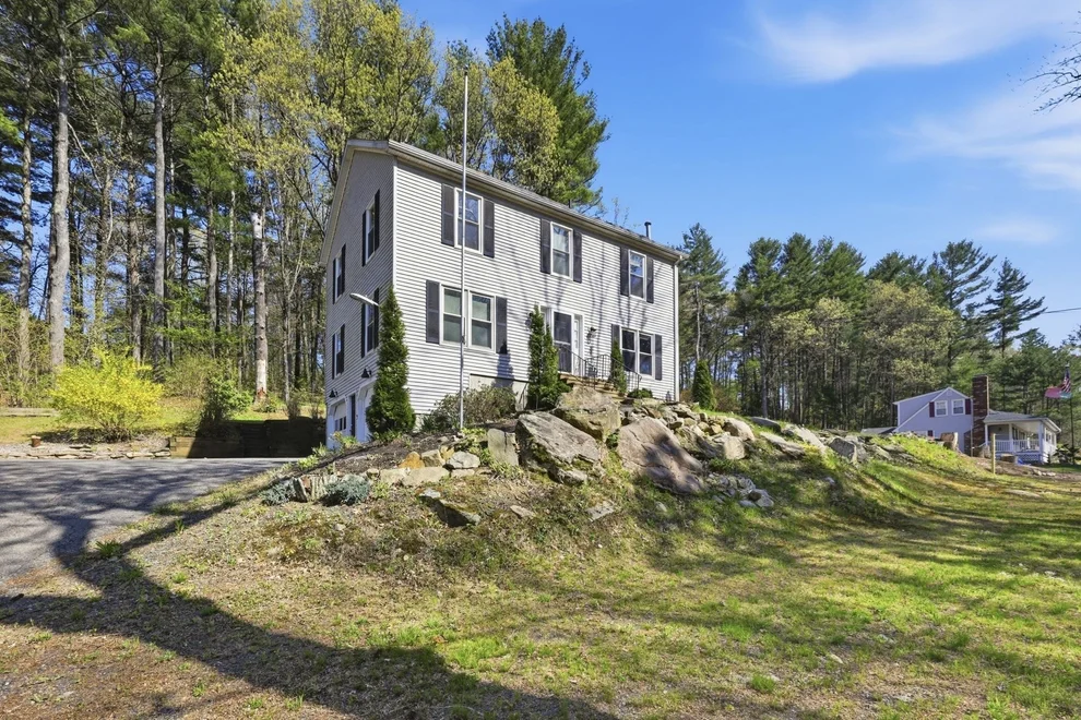 Unit for sale at 66 Buttonwood Avenue, Sutton, MA 01590