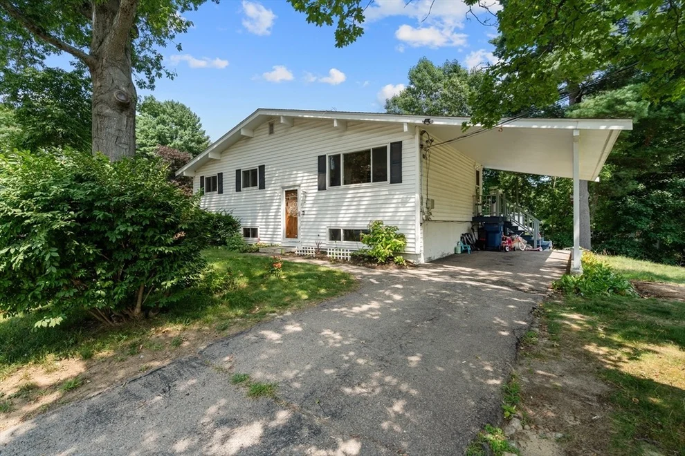 Unit for sale at 14 Richard Rd, Medway, MA 02053