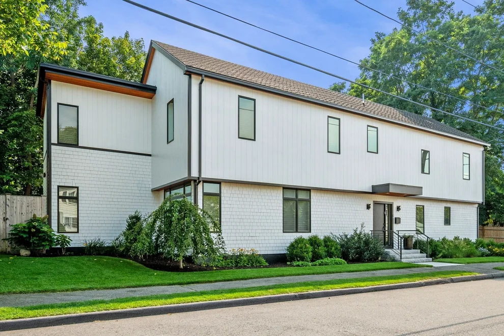 Unit for sale at 8 Dennison Ave, Swampscott, MA 01907