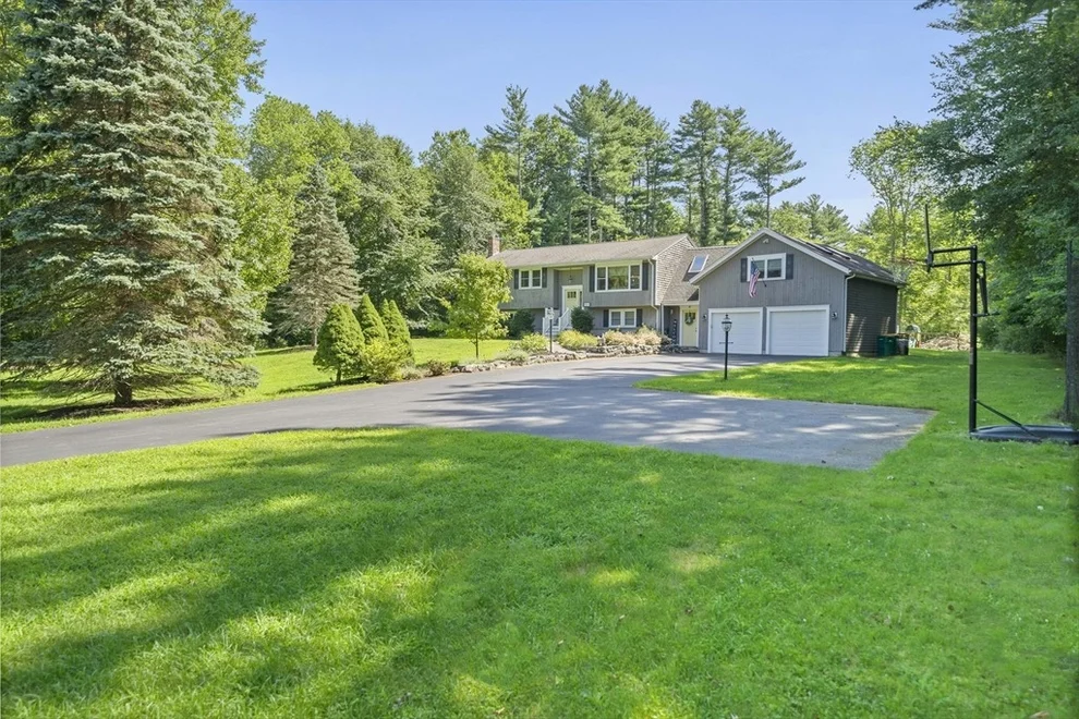 Unit for sale at 464 Bay Road, Easton, MA 02375