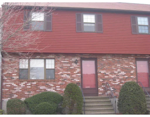 Unit for sale at 3 Franklin Sq, Randolph, MA 02368