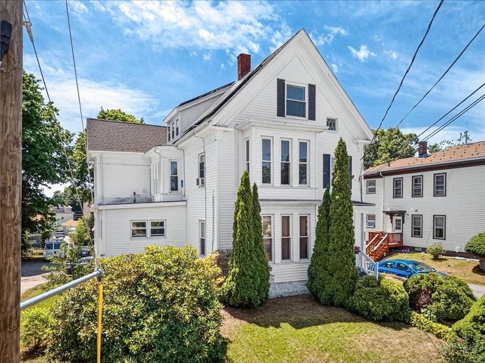 Unit for sale at 4 Richmond St, Brockton, MA 02301