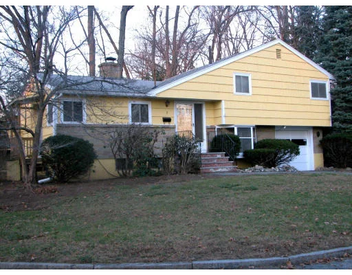 Unit for sale at 2 Upland Rd, Framingham, MA 01701