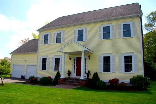 Unit for sale at 4 Paddock Dr, Plainville, MA 02762