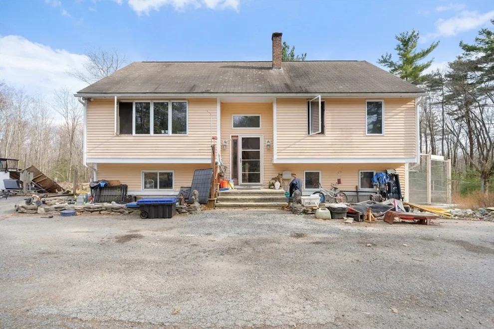 Unit for sale at 6 Plum Tree Ln, Hubbardston, MA 01452
