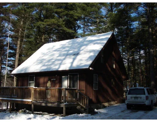 Unit for sale at 3 Saddle Path Road, Raymond, NH 03077