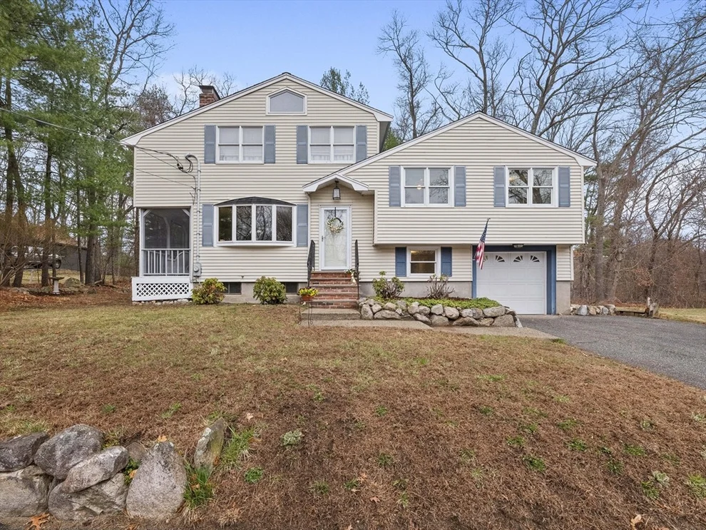 Unit for sale at 7 Spruce Rd, North Reading, MA 01864