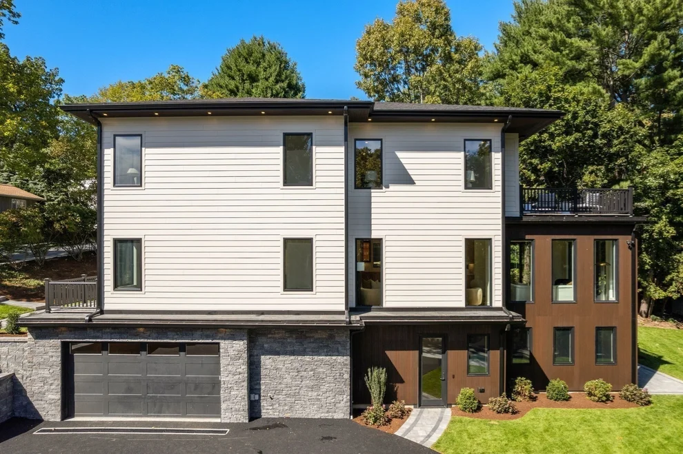 Unit for sale at 30 Dorr Rd, Newton, MA 02458