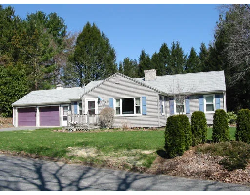 Unit for sale at 2 Estabrook Rd, Shrewsbury, MA 01545
