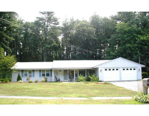 Unit for sale at Eleven Smokerise Dr, Chelmsford, MA 01824
