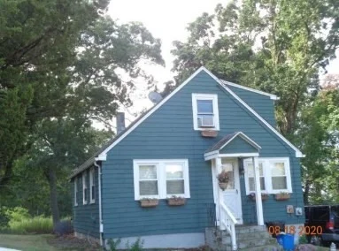 Unit for sale at 15 Rocky Ave, Tiverton, RI 02878