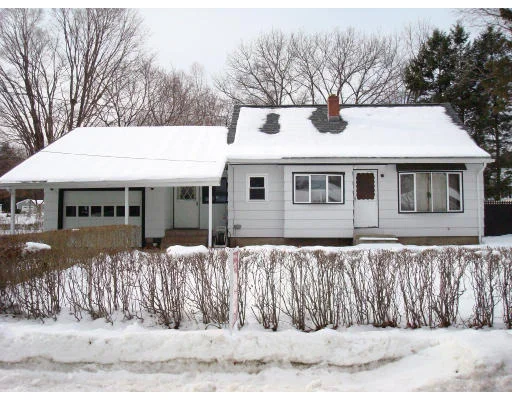 Unit for sale at 27 Fernwood Road, Southwick, MA 01077