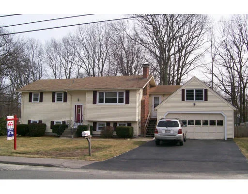 Unit for sale at 25 Princeton Dr, Milford, MA 01757