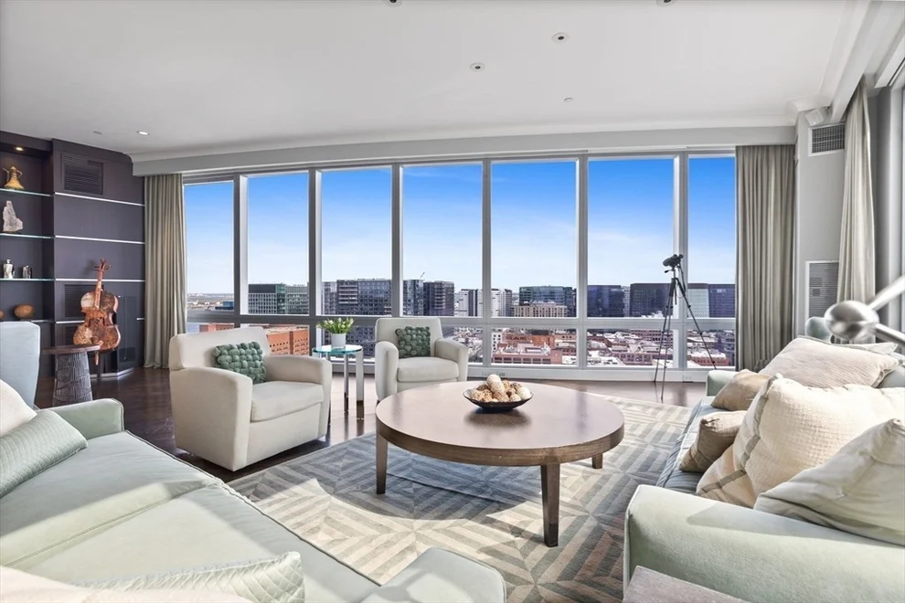 Unit for sale at 500 Atlantic Ave, Boston, MA 02210