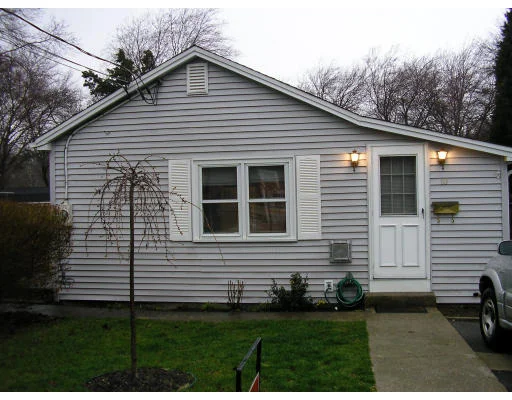 Unit for sale at 10 Cole Street, Kingston, MA 02364