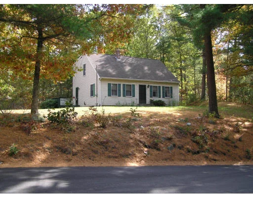 Unit for sale at 305 Quaddick Town Farm Road, Thompson, CT 06277