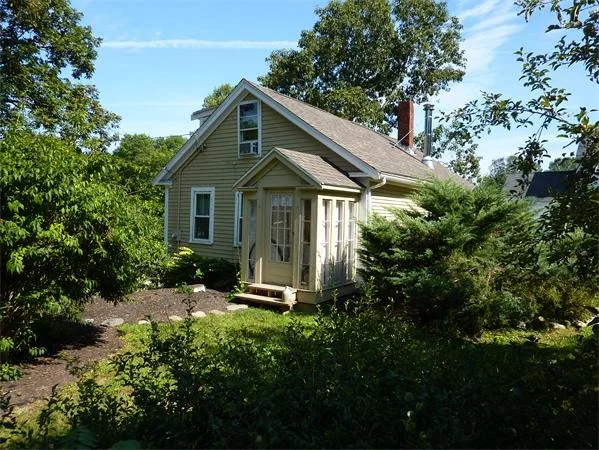 Unit for sale at 8 S Pleasant St, Merrimac, MA 01860