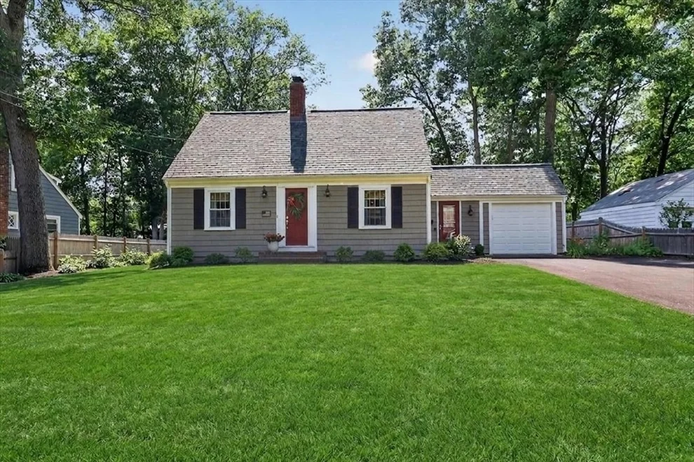 Unit for sale at 35 Cottage Lane, Weymouth, MA 02188