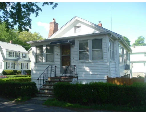 Unit for sale at 5 Charlotte Rd, Saugus, MA 01906