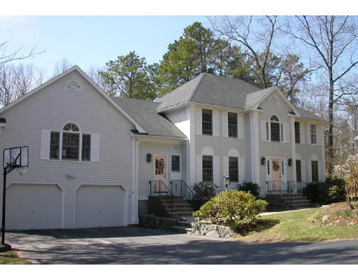 Unit for sale at 12 Fossen Way, Andover, MA 01810