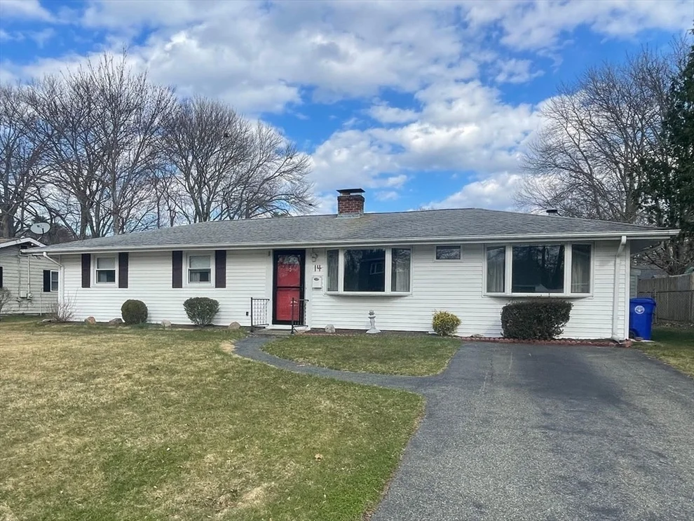 Unit for sale at 14 James St, Holbrook, MA 02343