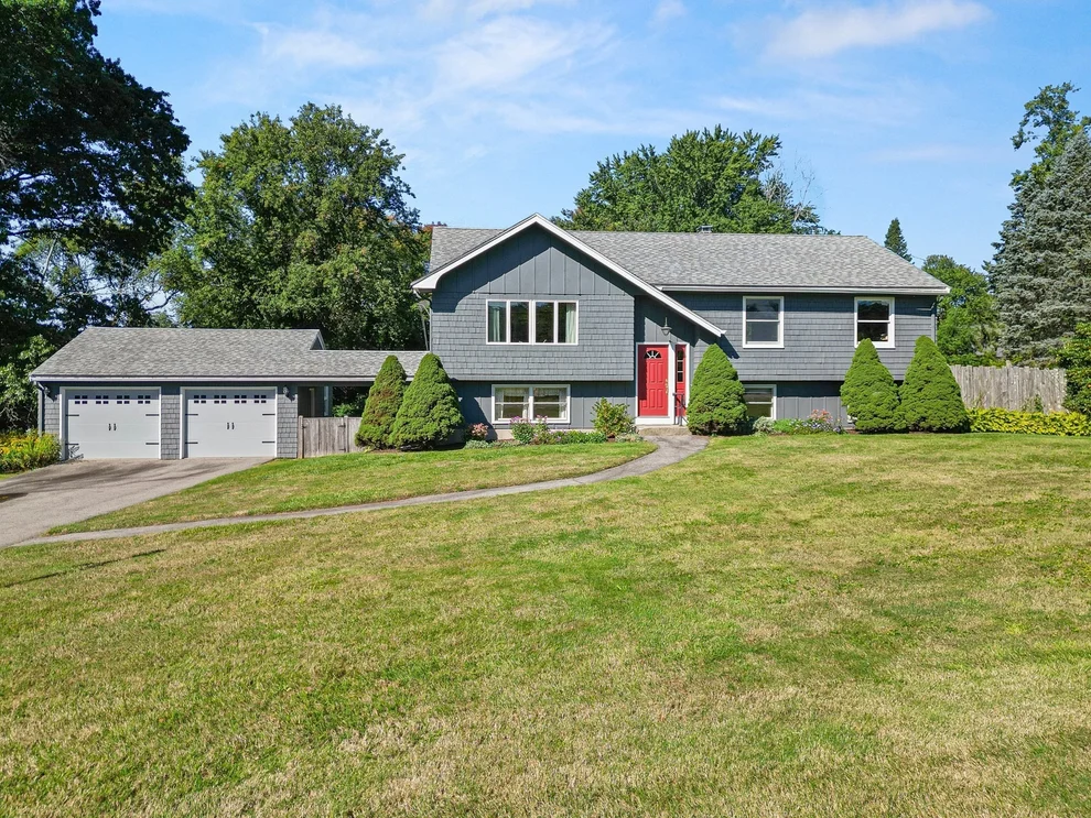 Unit for sale at 23 Georgetown Rd, West Newbury, MA 01985