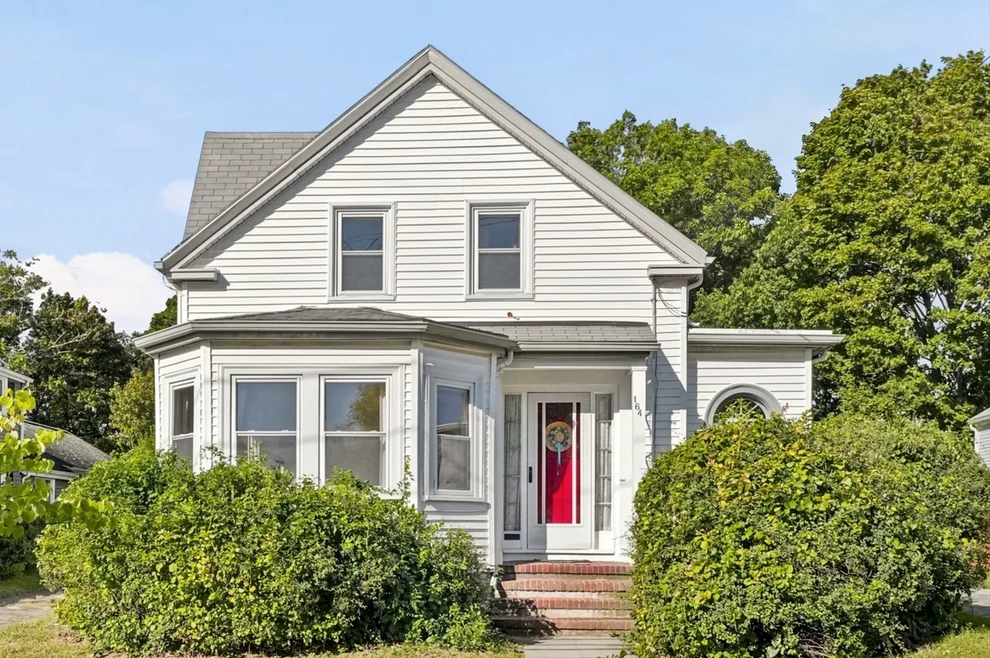 Unit for sale at 164 Burrill St, Swampscott, MA 01907
