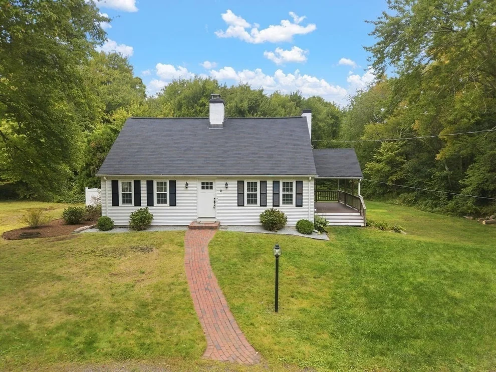 Unit for sale at 11 Bow St, Plainville, MA 02762