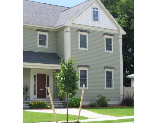 Unit for sale at 194 Cross Street, Winchester, MA 01890