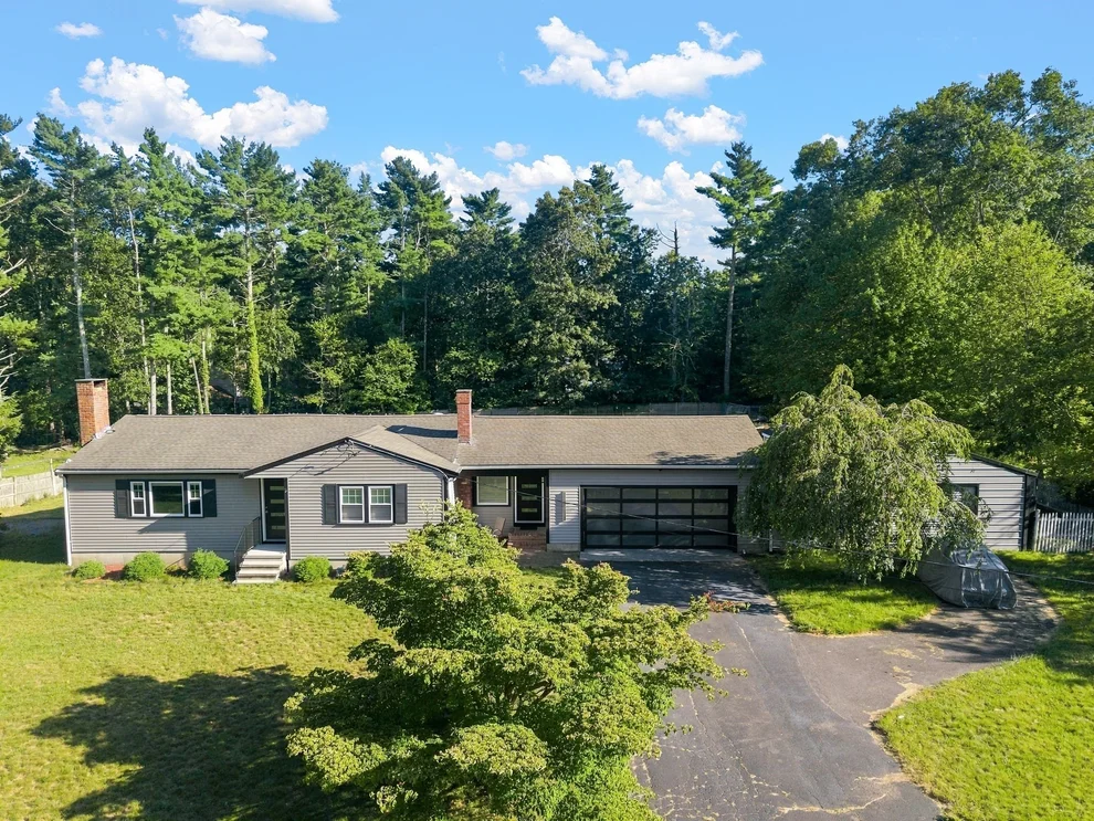Unit for sale at 4 Starling Ave, Kingston, MA 02364