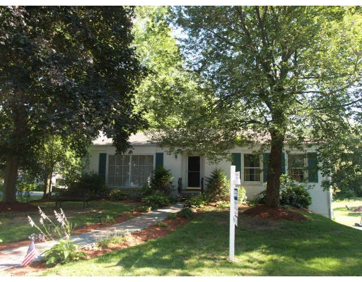 Unit for sale at 8 Prospect Street, Topsfield, MA 01983