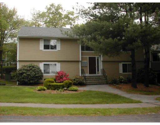 Unit for sale at 10 Beals Cove Road, Hingham, MA 02043