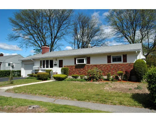 Unit for sale at 96 Blue Bell Rd, Worcester, MA 01606