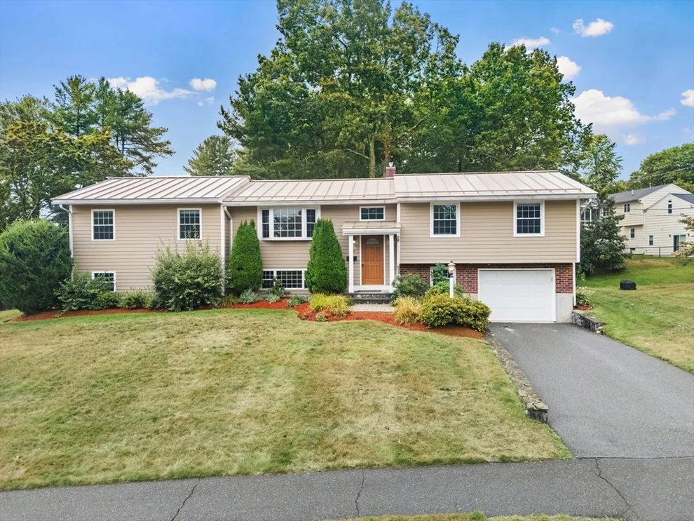 Unit for sale at 7 Livingston Drive, Peabody, MA 01960