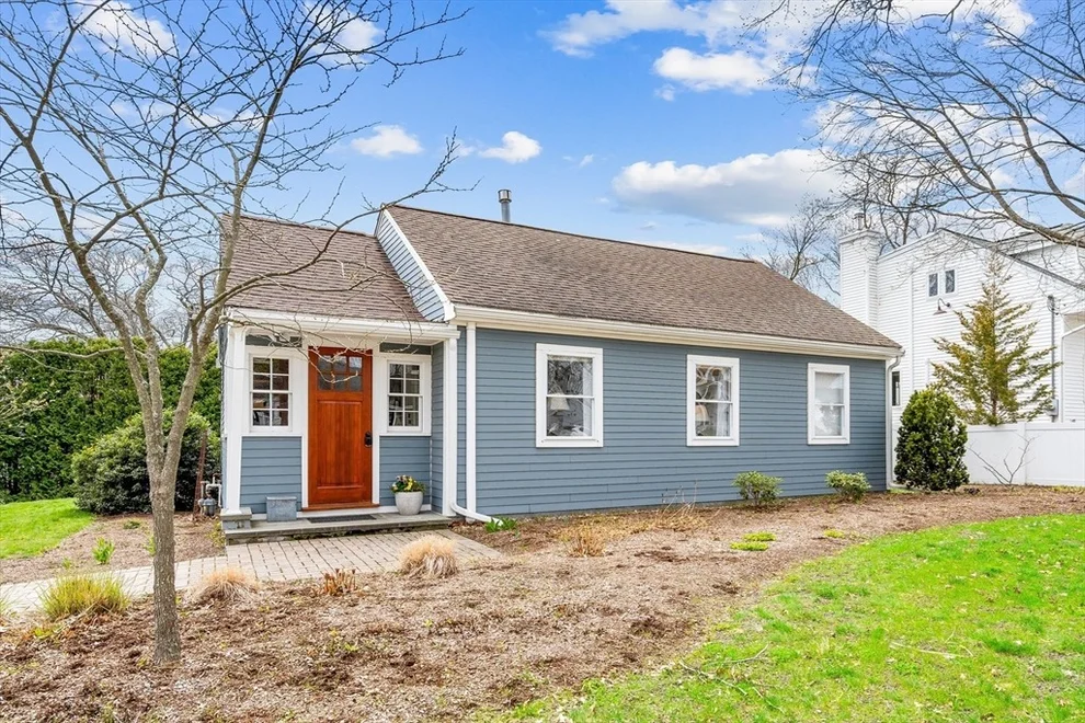 Unit for sale at 11 Norman Ave, Newburyport, MA 01950
