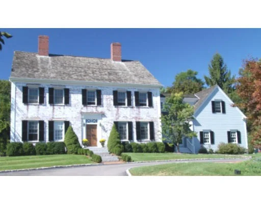 Unit for sale at 3 Alexandra Way, Hingham, MA 02043