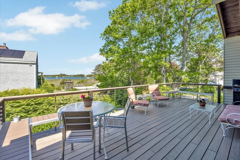 Unit for sale at 128 Whippoorwill Cir, Mashpee, MA 02649