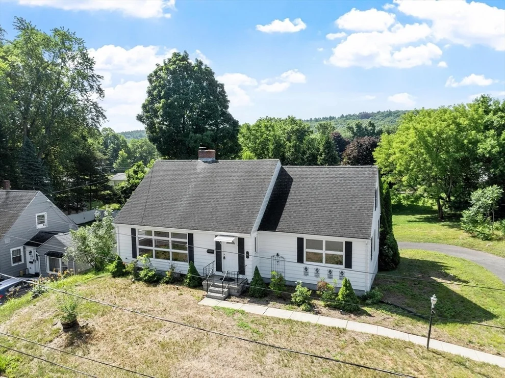 Unit for sale at 5 Sasur St, Palmer, MA 01080