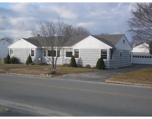 Unit for sale at 50 Warren Ave, Tiverton, RI 02878