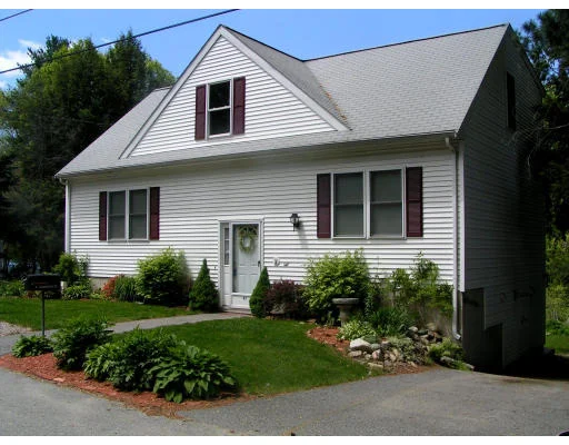 Unit for sale at 41 Ossamequin Rd, Billerica, MA 01821